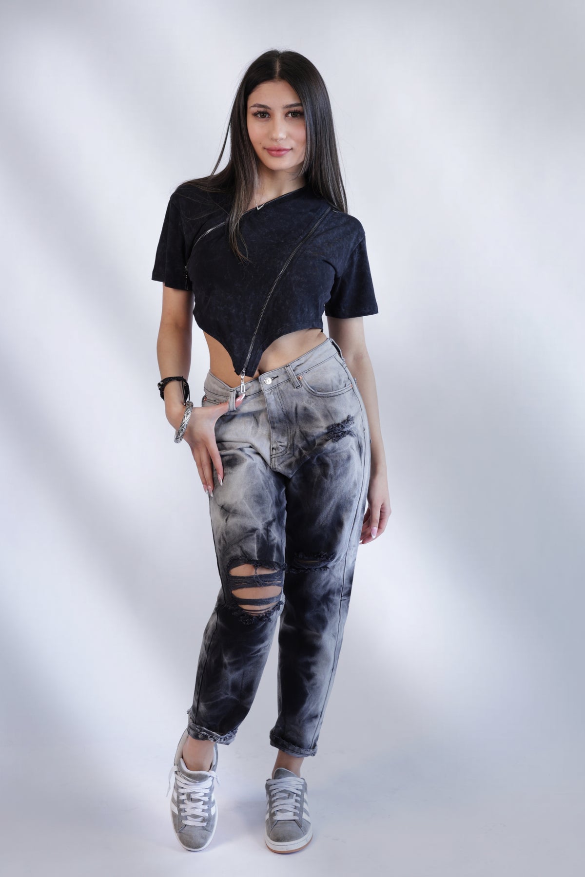 Cropped asymmetric zipper T-shirt