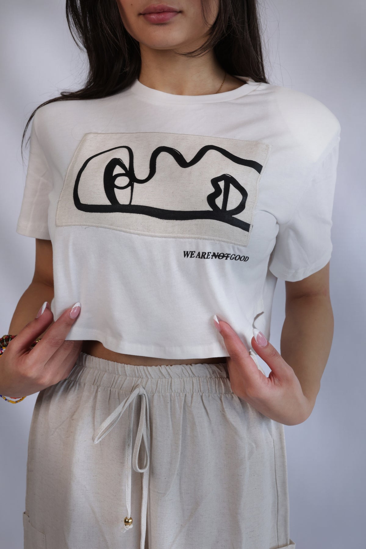 Shoulder padded cropped  T-shirt